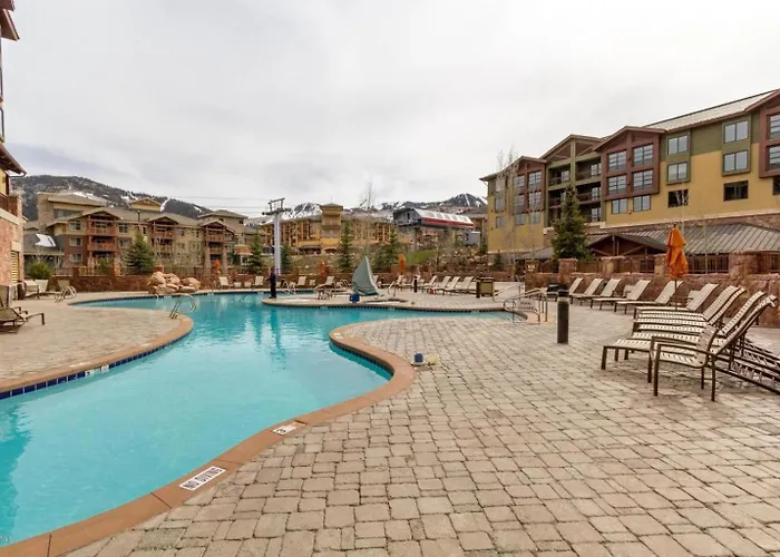 Grand Summit Hotel #702 Penthouse Ski-In, Ski-Out Corner Unit